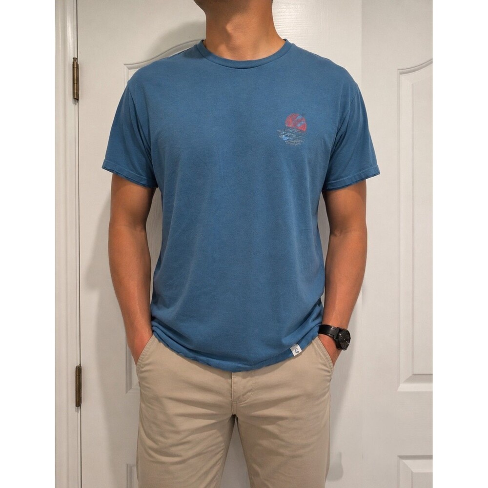Grayers Clothiers Mens Large Blue Graphic T Shirt 100% Cotton Surf Sunset Tee